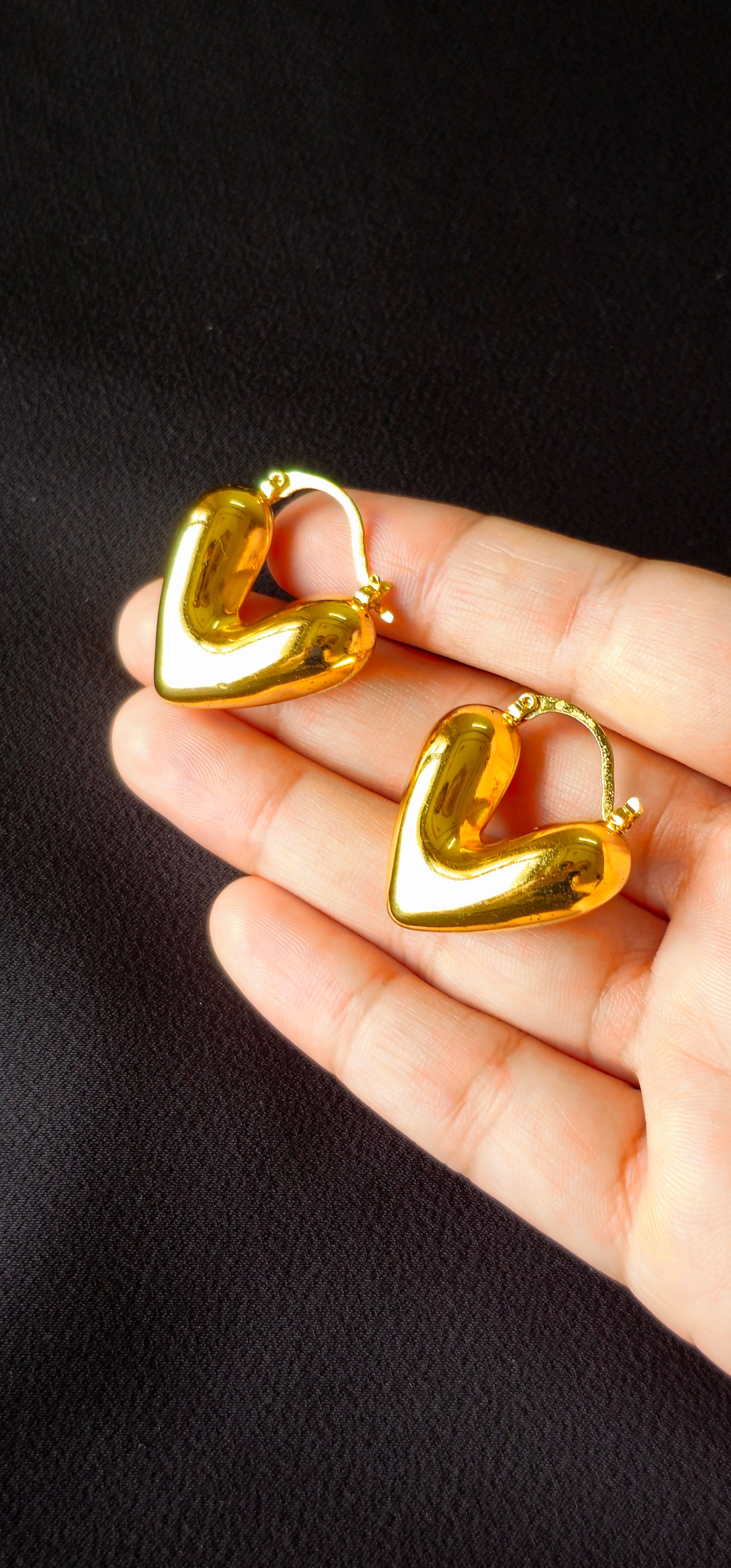 golden heart shaped earirngs