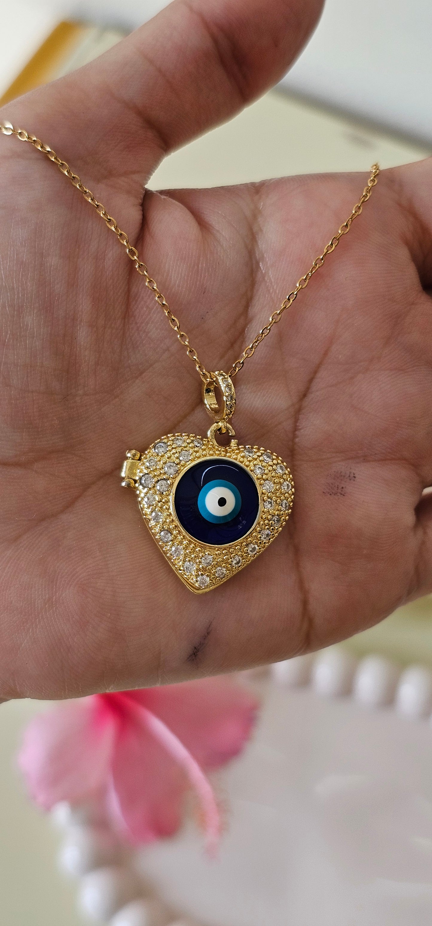 heart shape evil eye necklace