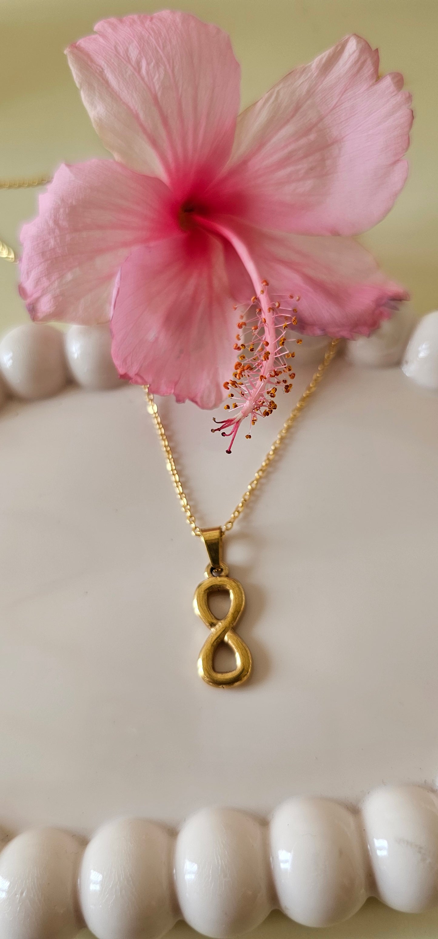 infinity shaped necklace