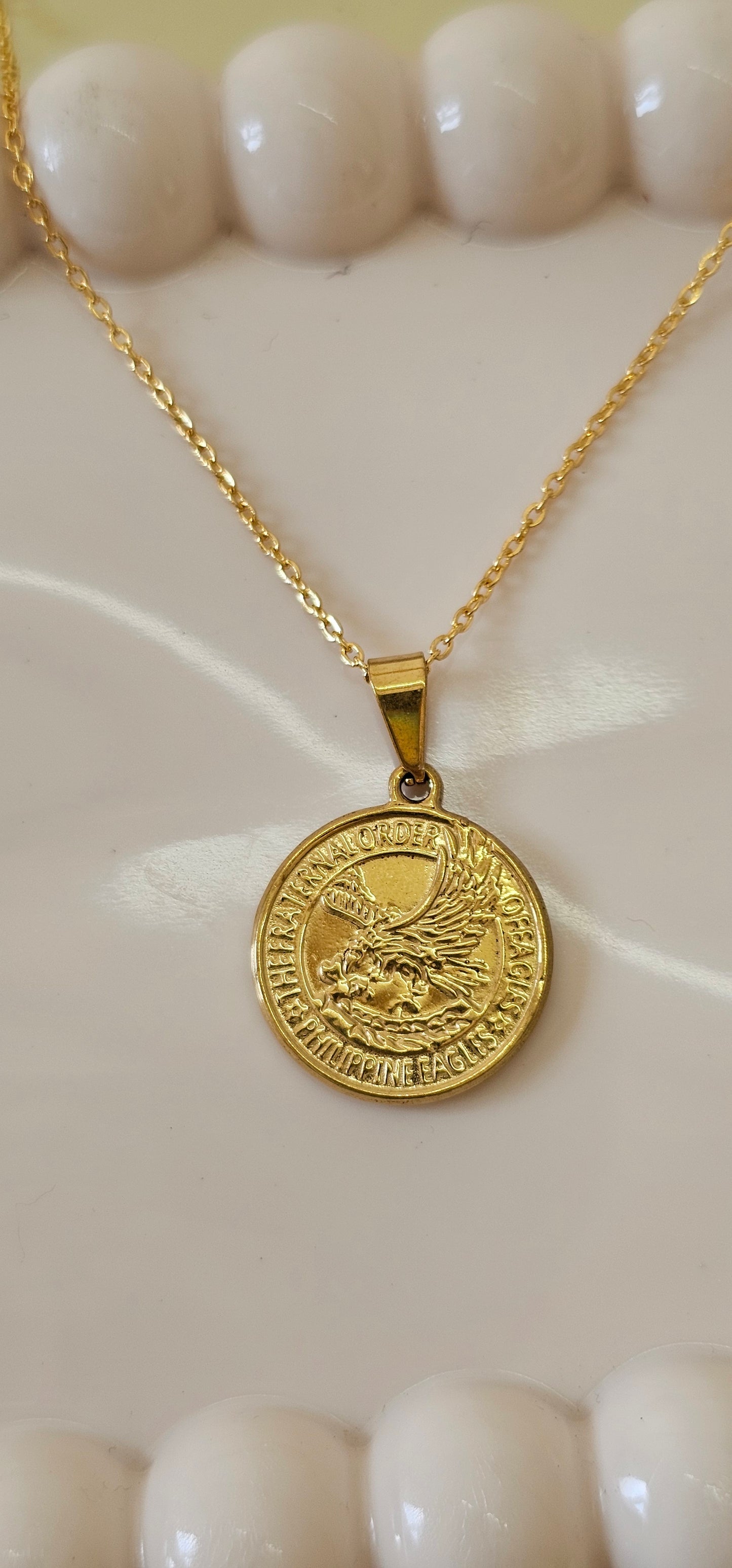 ginni pendent necklace