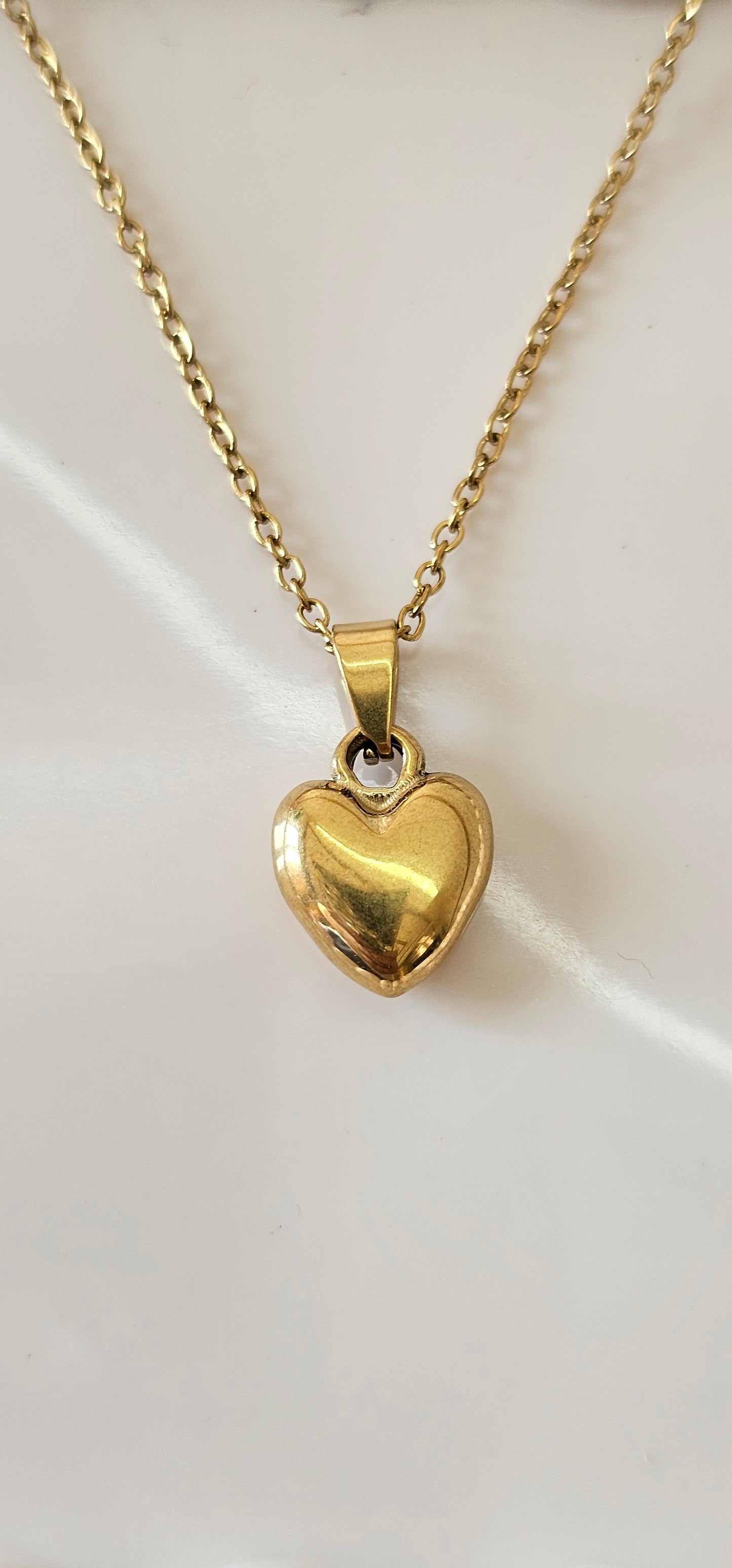magnetic small heart necklace